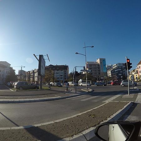 Violet Star Apartment Újvidék Kültér fotó